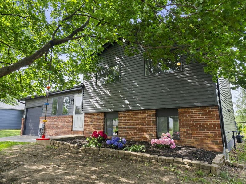 3026 Elspeth Court, Columbus, OH 43231 Photo 2