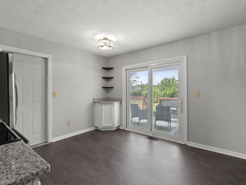 3026 Elspeth Court, Columbus, OH 43231 Photo 9