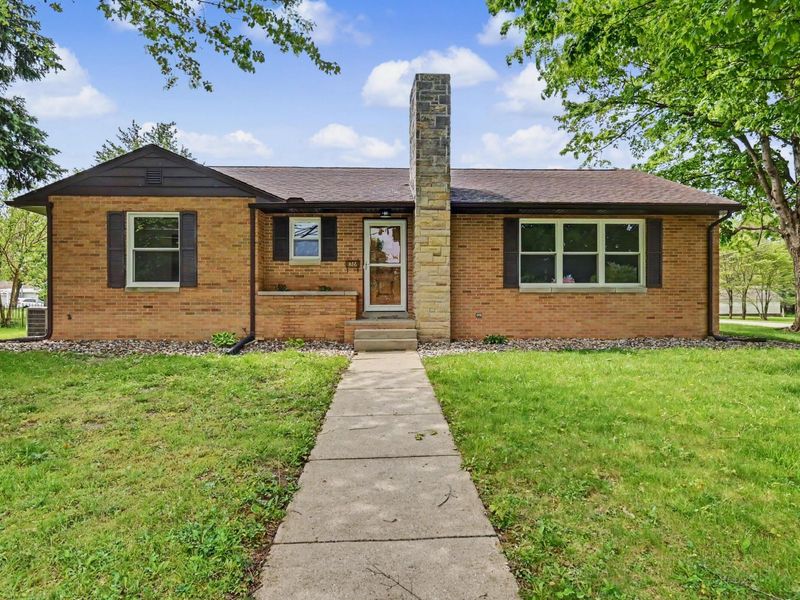 885 W Perry Street , Bucyrus, OH 44820 Photo 1