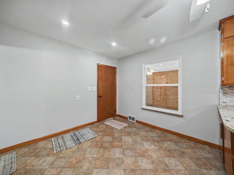 885 W Perry Street , Bucyrus, OH 44820 Photo 12