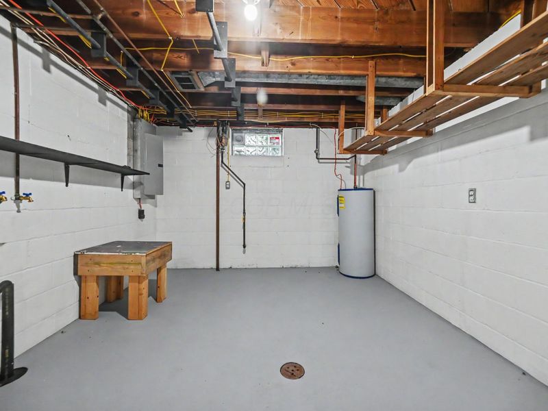 885 W Perry Street , Bucyrus, OH 44820 Photo 34