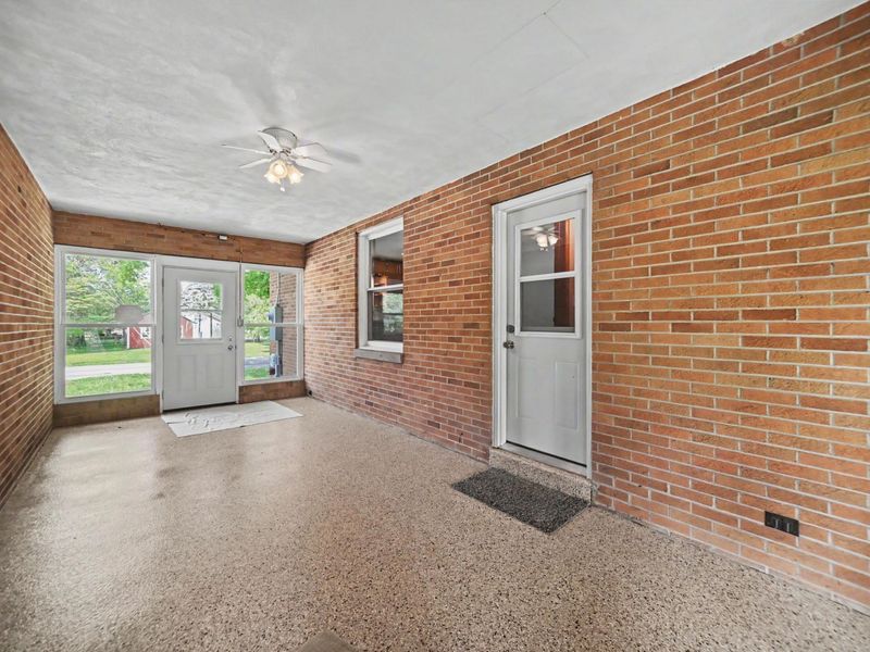 885 W Perry Street , Bucyrus, OH 44820 Photo 37