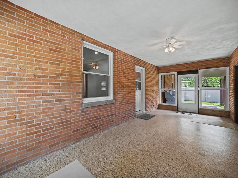 885 W Perry Street , Bucyrus, OH 44820 Photo 38