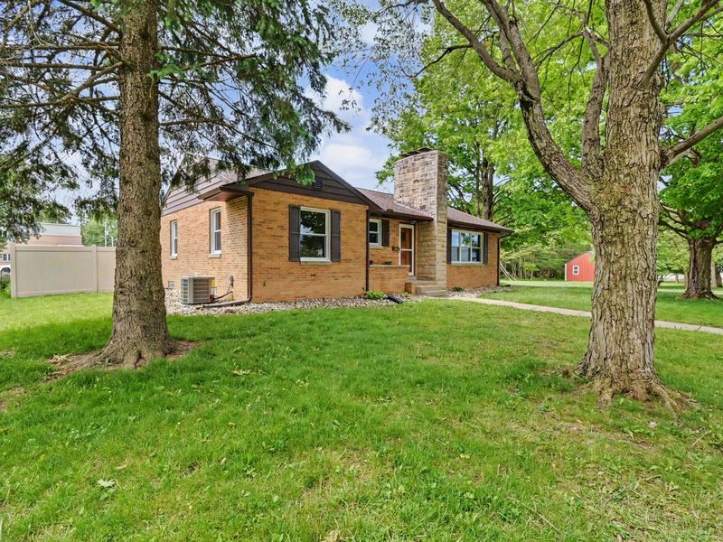 885 W Perry Street , Bucyrus, OH 44820 Photo 46