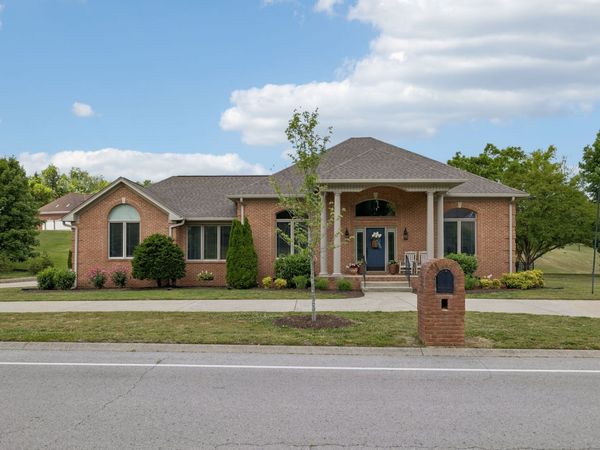516 Lexington Dr, Lebanon, TN 37087