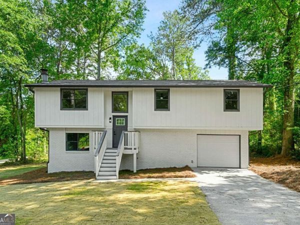 125 Woodbine Drive, Carrollton, GA 30117