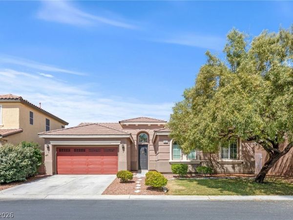 7621 Chase Hallow Street , Las Vegas, NV 89149