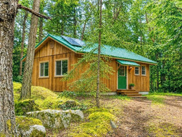 345 Evergreen Lane , Sidney Island, BC V0N 2G0