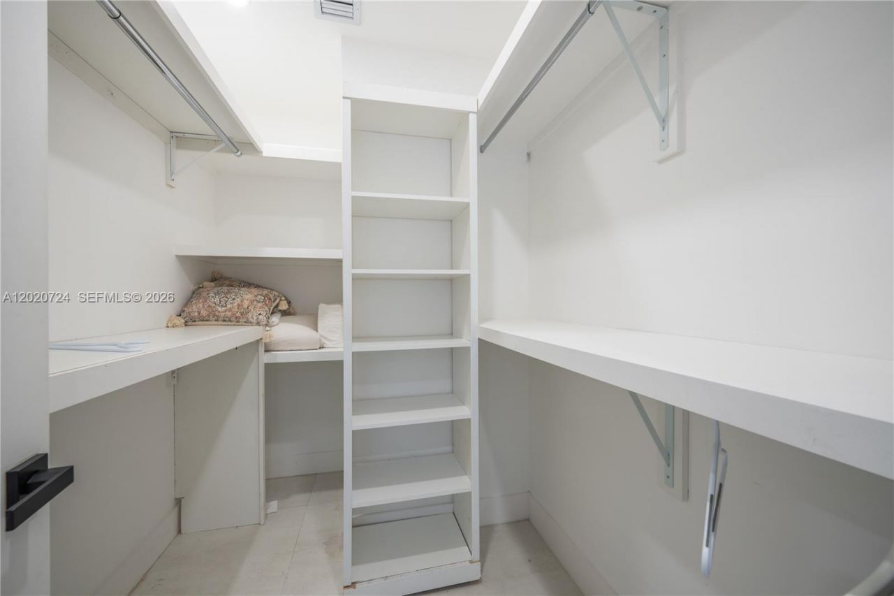 545 NW 47th St , Unit n/a, Miami, FL 33127 Photo