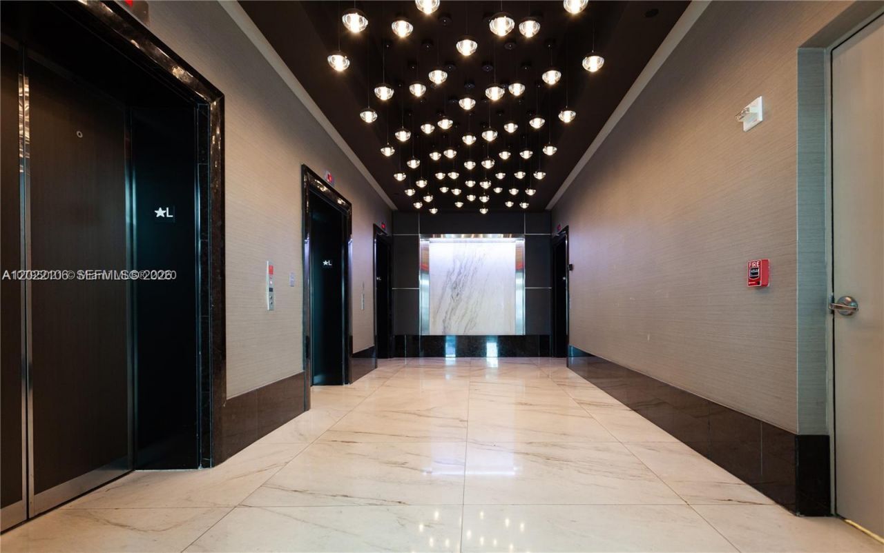 951 Brickell Ave , Unit 4009, Miami, FL 33131 Photo