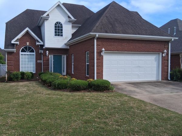904 Helen Dr, Tuscumbia, AL 35674