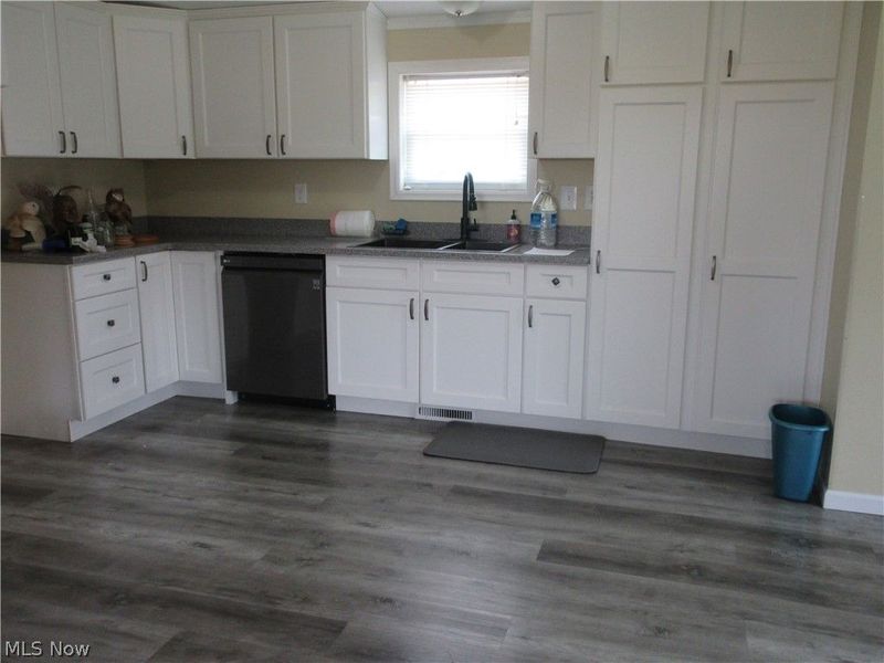 5232 Russel Road, Andover, OH 44003 Photo 6