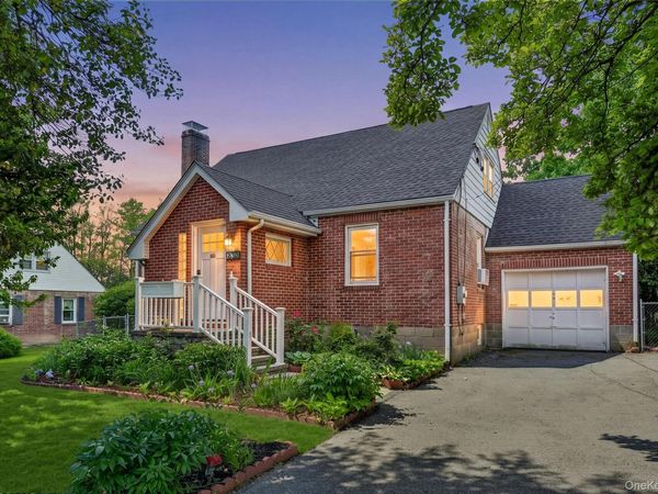 239 Leslie Avenue , New Windsor, NY 12553