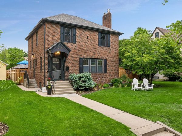 2131 Juno Avenue, Saint Paul, MN 55116