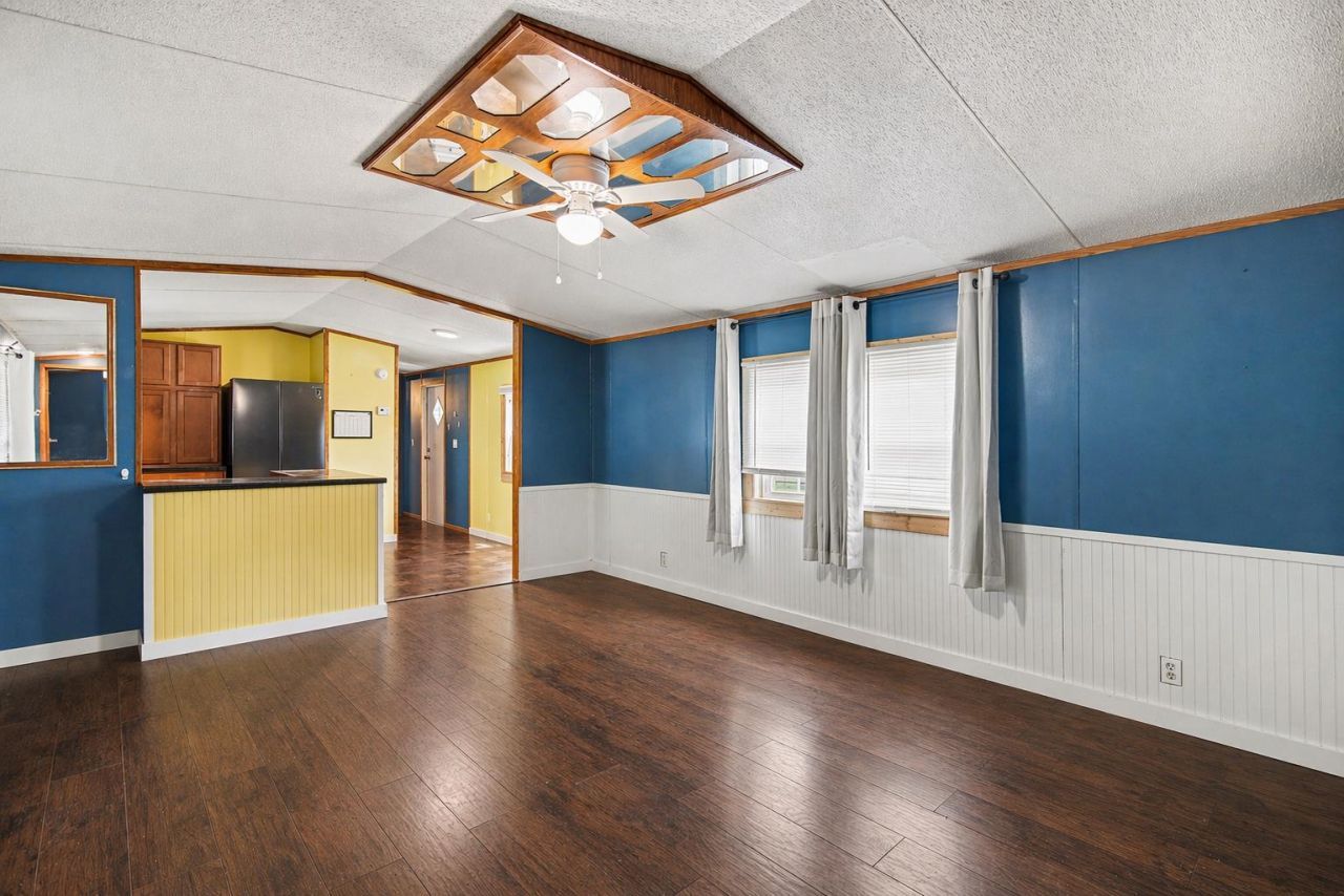 1512 Scorpio Ln.  Photo 4