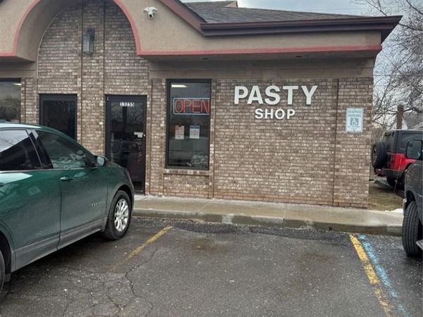 13255 NORTHLINE RD , Southgate, MI 48195