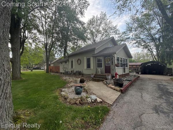 12 McColl Street, Yale, MI 48097