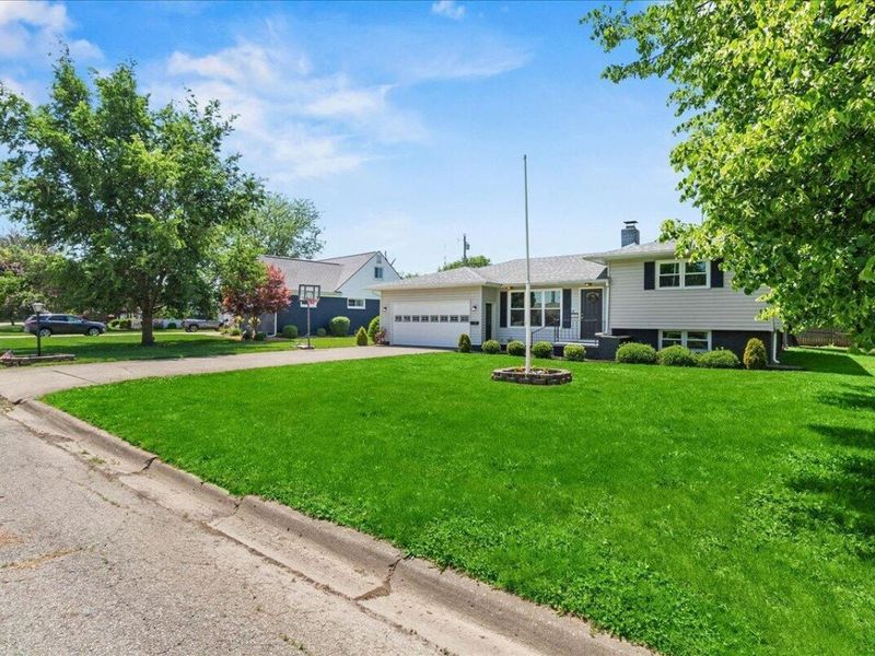 1546 Grimes Avenue, Urbana, OH 43078 Photo 2