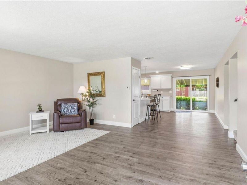 1546 Grimes Avenue, Urbana, OH 43078 Photo 7