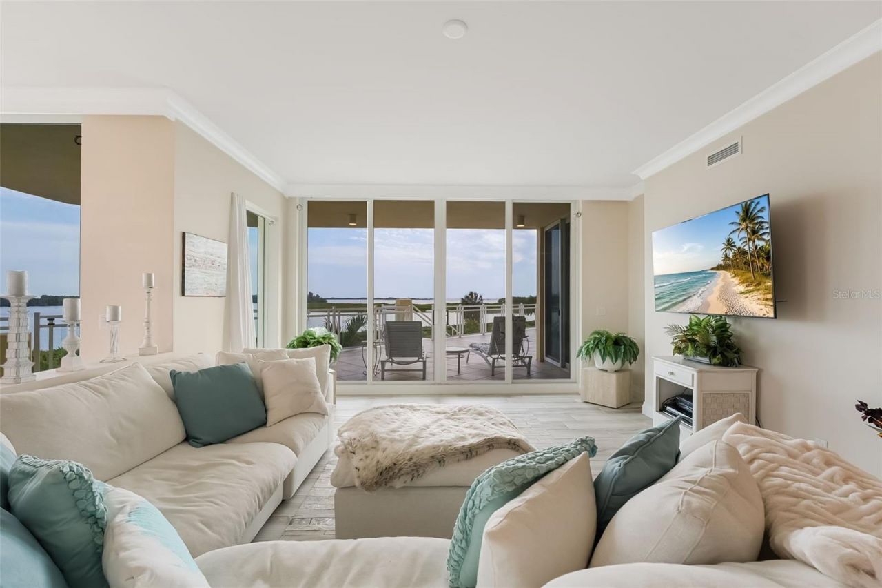 795 Collany Road, Unit 201, Tierra Verde, FL 33715 Photo