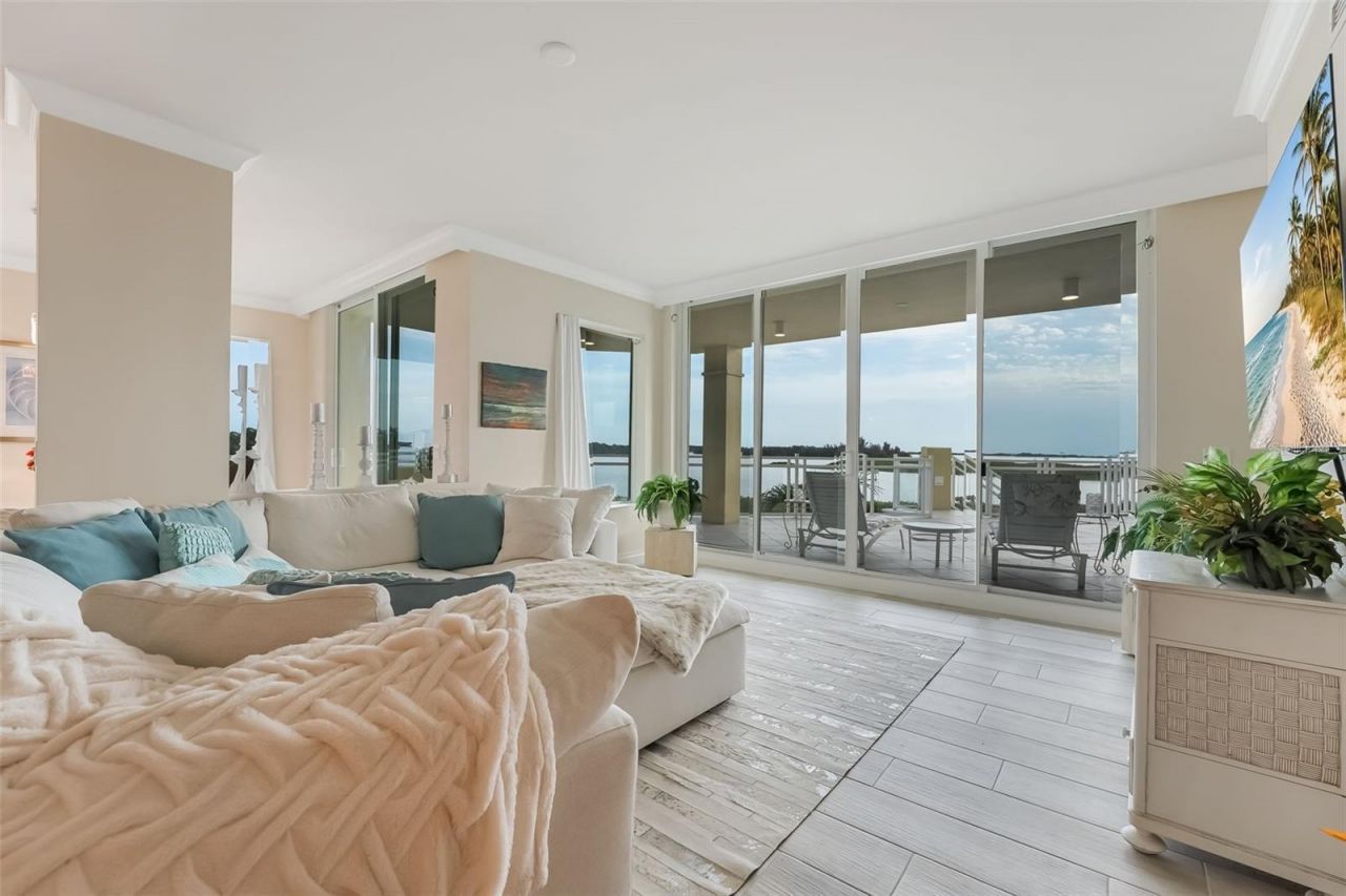 795 Collany Road, Unit 201, Tierra Verde, FL 33715 Photo