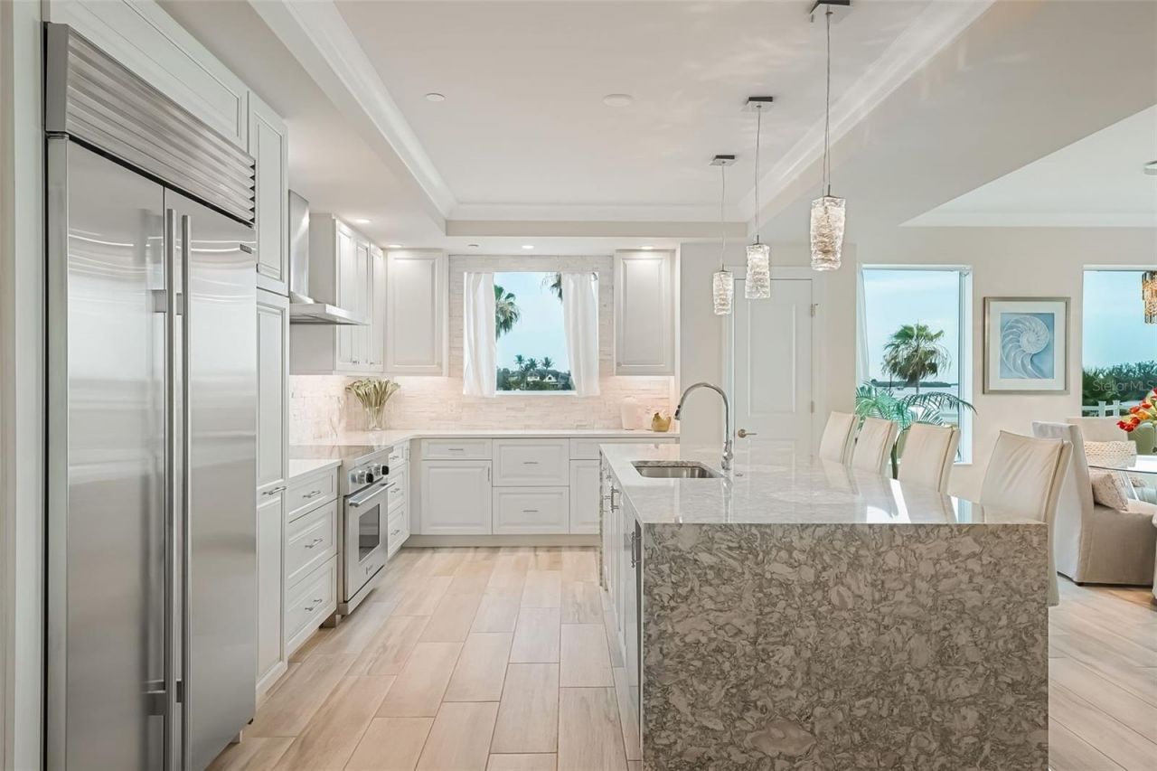 795 Collany Road, Unit 201, Tierra Verde, FL 33715 Photo