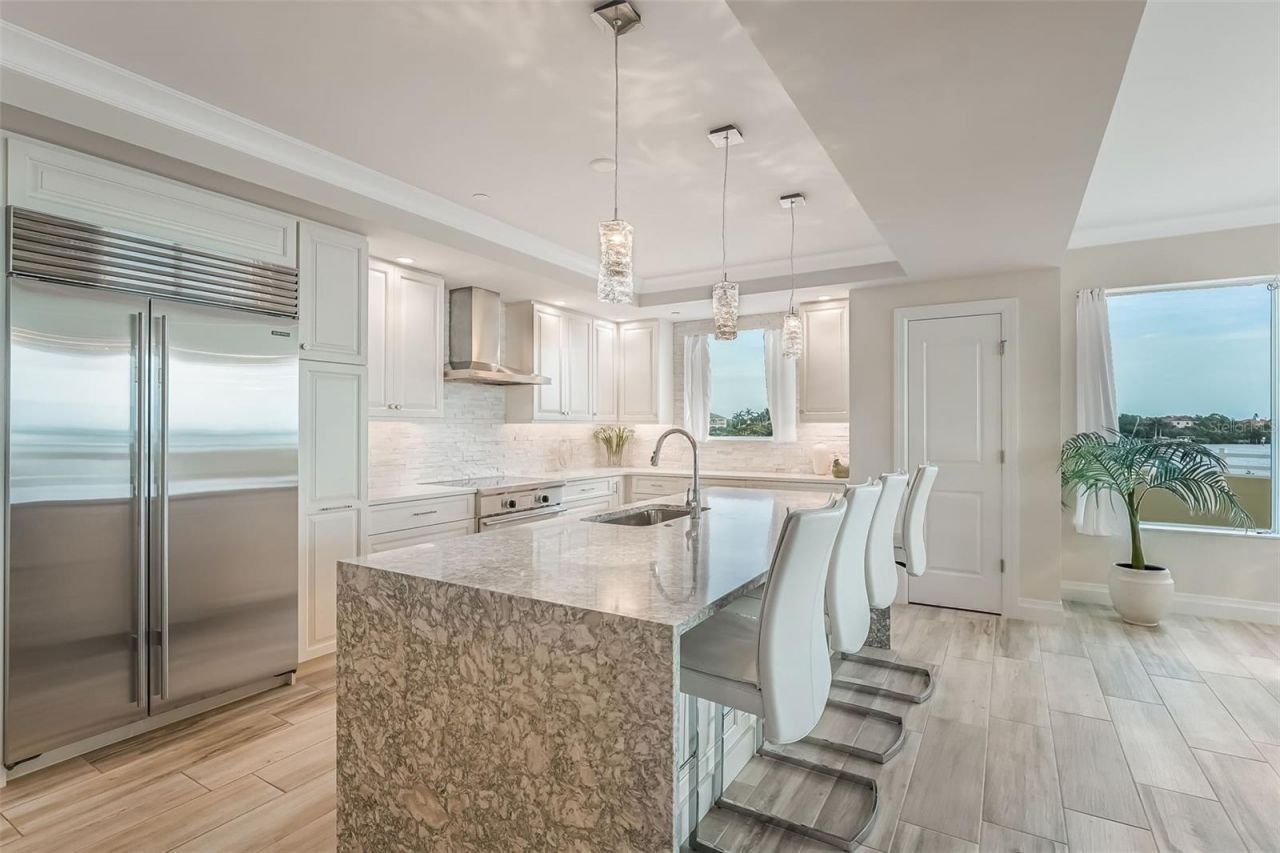 795 Collany Road, Unit 201, Tierra Verde, FL 33715 Photo