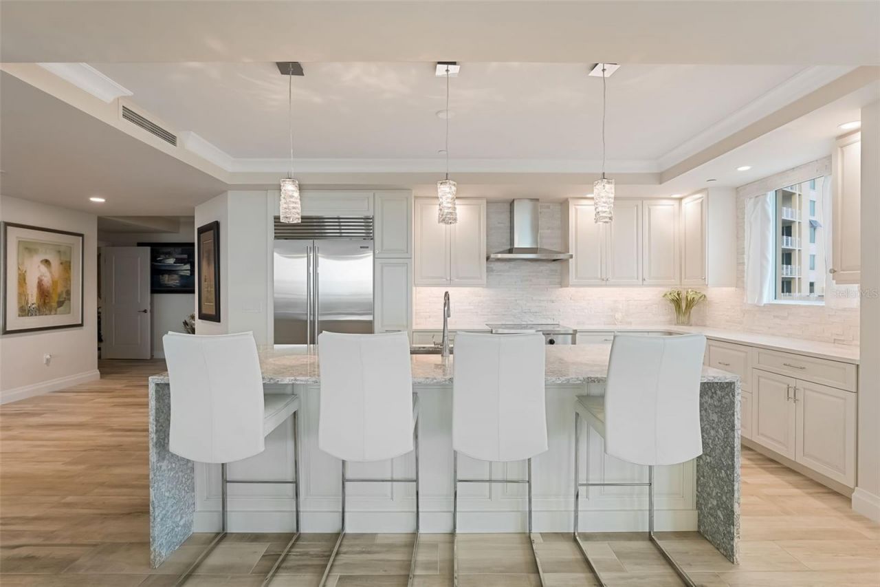 795 Collany Road, Unit 201, Tierra Verde, FL 33715 Photo
