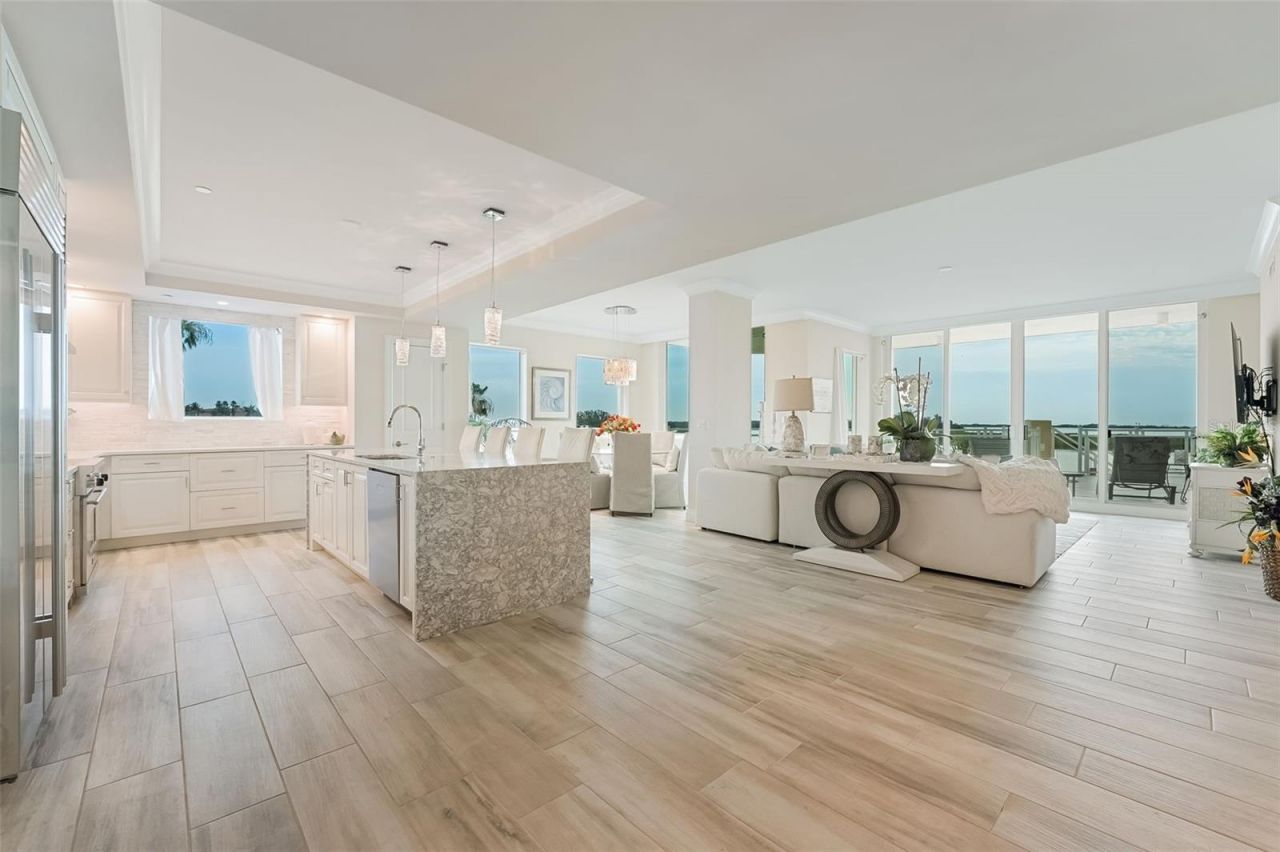 795 Collany Road, Unit 201, Tierra Verde, FL 33715 Photo