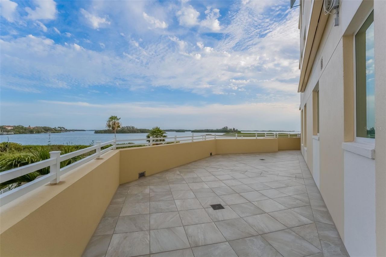 795 Collany Road, Unit 201, Tierra Verde, FL 33715 Photo