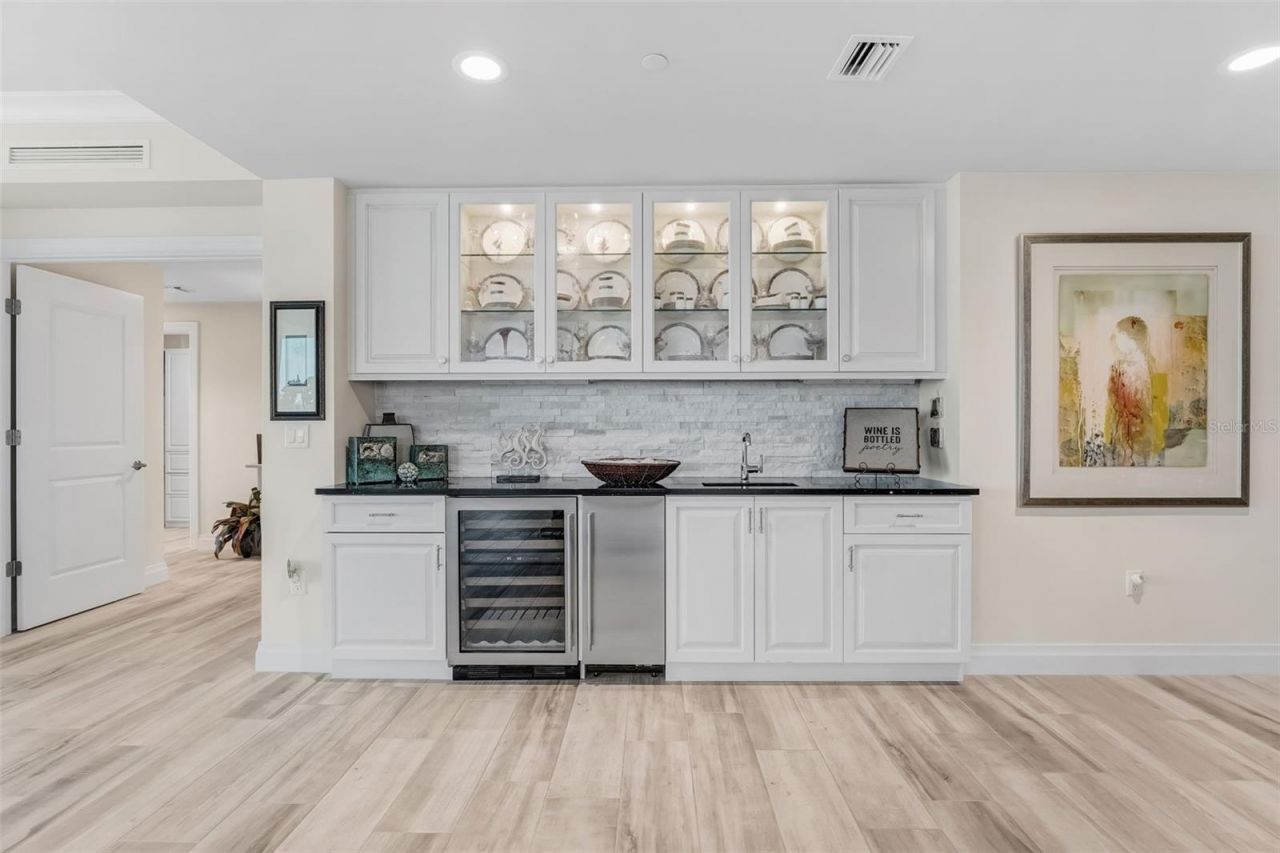 795 Collany Road, Unit 201, Tierra Verde, FL 33715 Photo