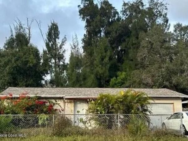 6541 82nd Avenue N , Pinellas Park, FL 33781