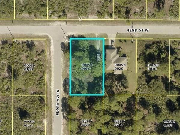 2709 42nd ST W, LEHIGH ACRES, FL 33971