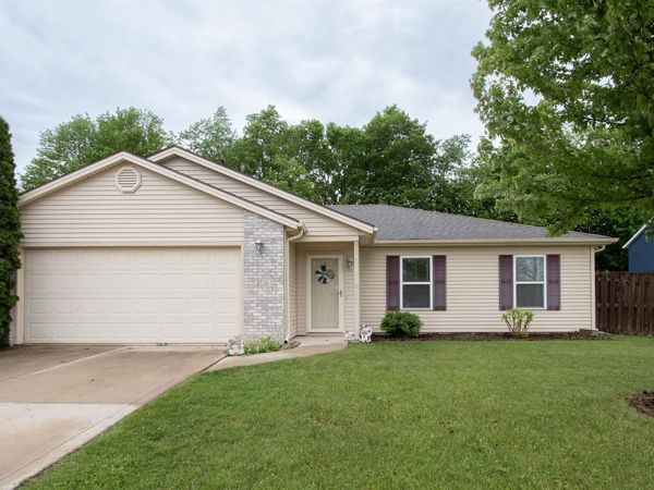 206 Glory Avenue, Kendallville, IN 46755