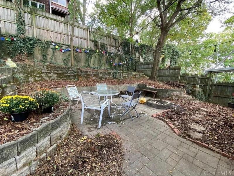 705 Riddle Road, Cincinnati, OH 45220 Photo 13