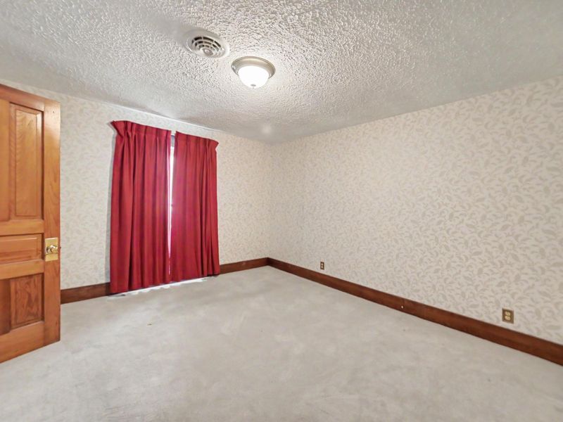 524 E Oakwood Avenue , Bucyrus, OH 44820 Photo 22