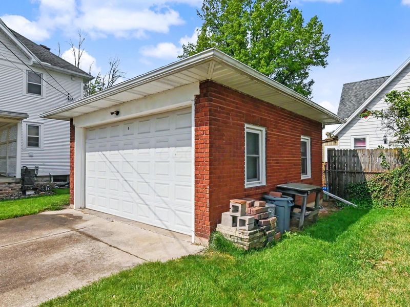 524 E Oakwood Avenue , Bucyrus, OH 44820 Photo 36