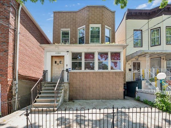 4384 Carpenter Avenue , Bronx, NY 10466