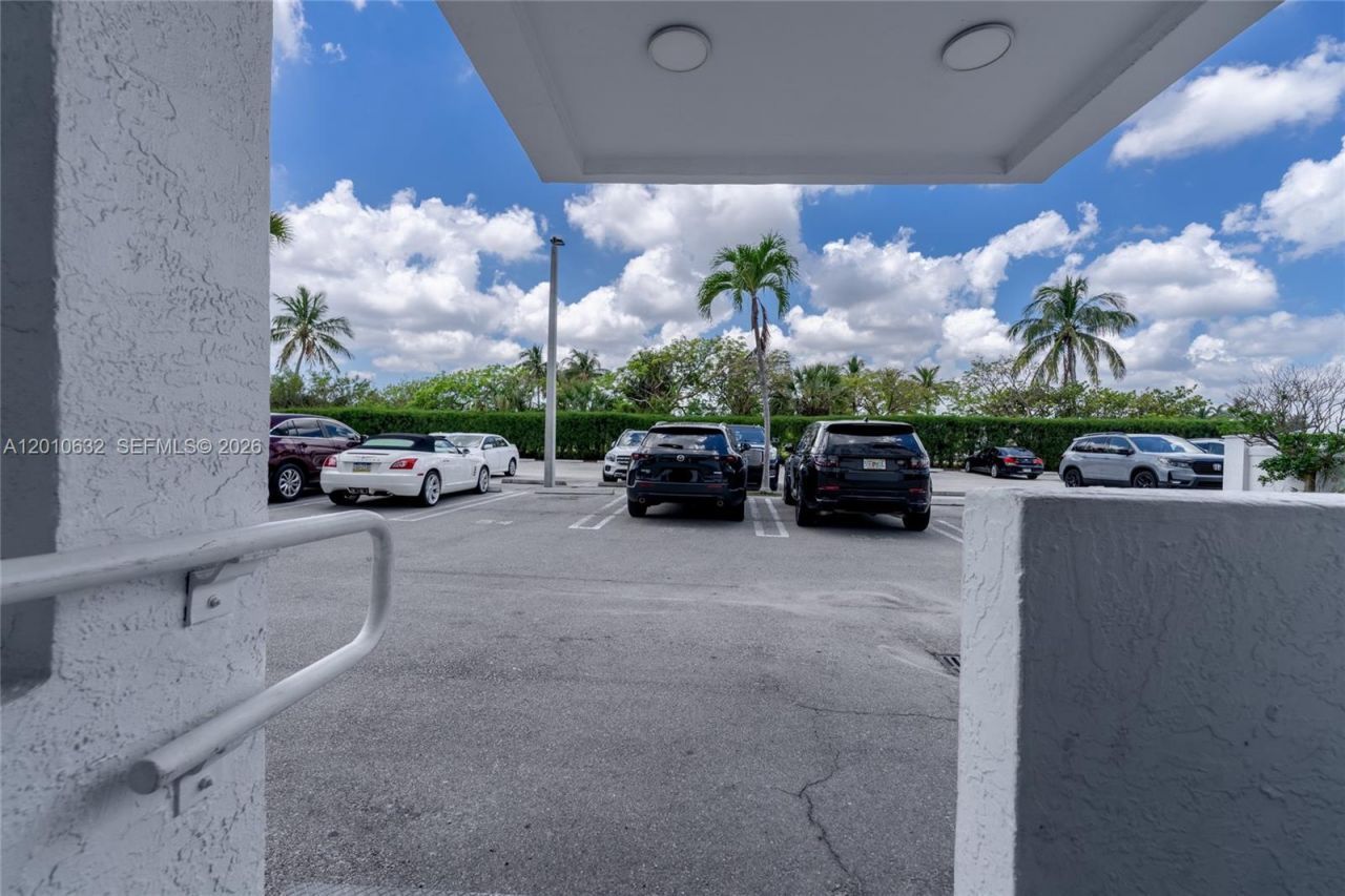 2639 N Riverside Dr , Unit 501, Pompano Beach, FL 33062 Photo