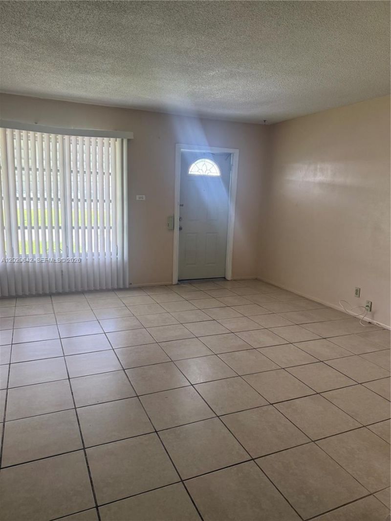 8107 NW 58th Pl, Unit 8107, Tamarac, FL 33321 Photo