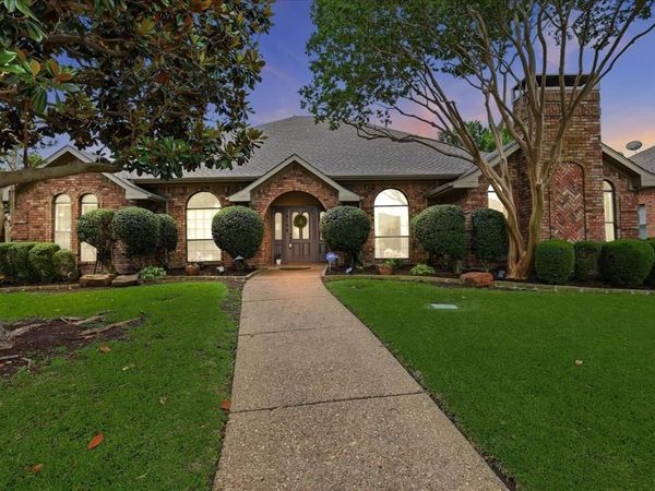 1516 Glastonbury Drive , Plano, TX 75075