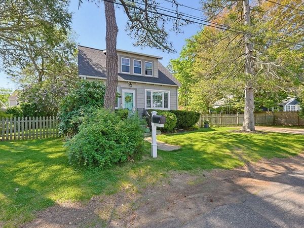 38 Sentinel St, Stoughton, MA 02072