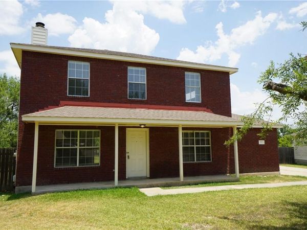 112 Creekside DR, Hutto, TX 78634