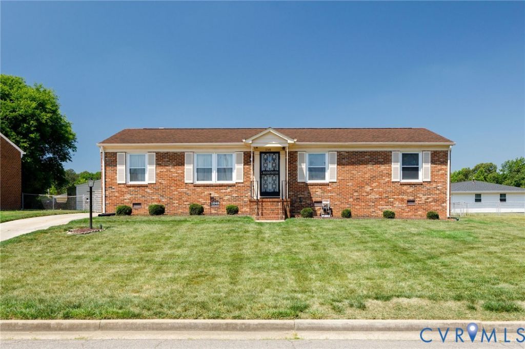 1248 E Valor Drive Petersburg, VA 