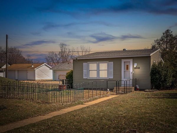 2038 Avon STREET, La Crosse, WI 54603