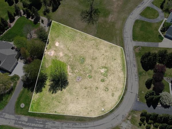 LAMISE WAY, Hortonville, WI 54944