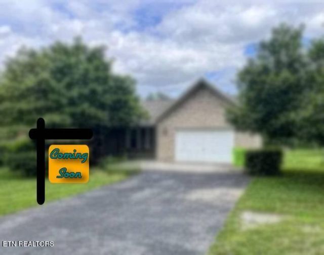 130 Chestnut Court, Crossville, TN 38555 Main Photo
