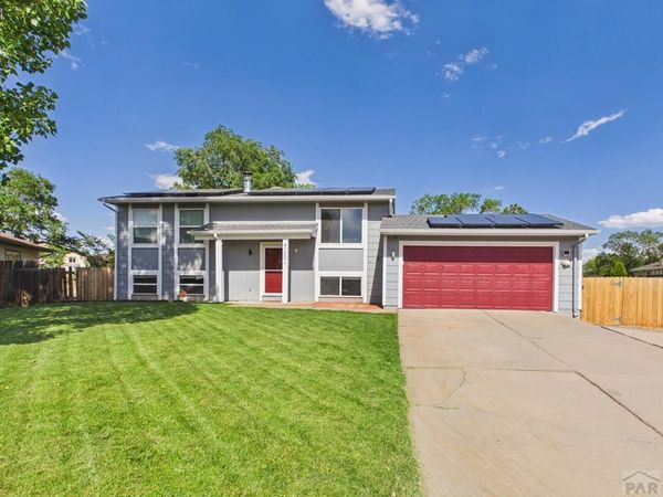 4100 Woodside Lane, Pueblo, CO 81008