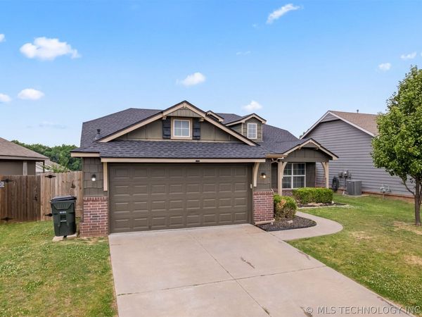 10904 N 117th East Place, Owasso, OK 74055