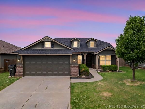 10904 N 117th East Place , Owasso, OK 74055